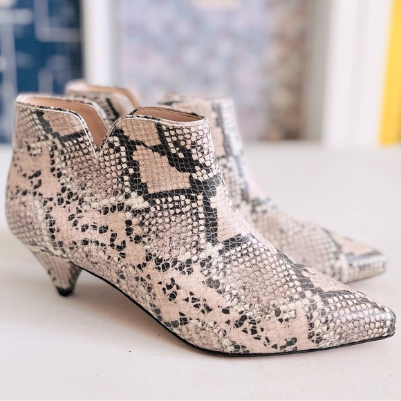[kate spade] Raelyn Pale Vellum Snake Print Leather Kitten Heel Ankle Boot - Picture 2 of 12